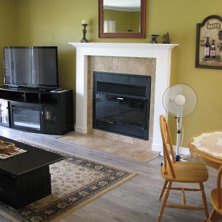 Arkadia Condo Magog Bagian luar foto